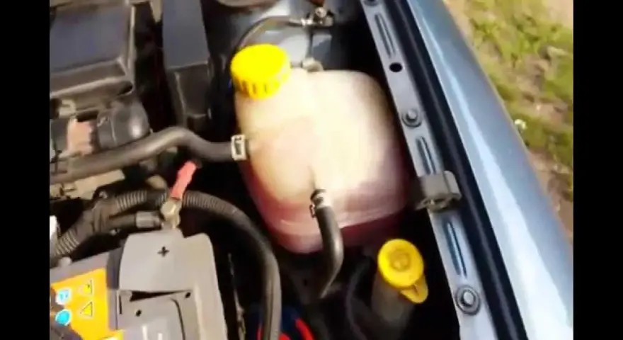 Jaki płyn do chłodnicy Opel Insignia? Uniknij kosztownych błędów