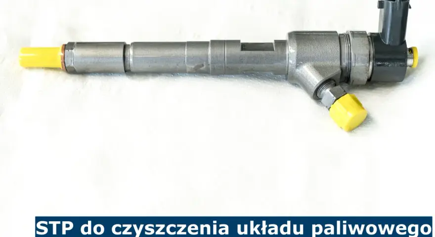 Wtryskiwacz diesla z żółtą nakładką, gotowy do użycia STP formuła do diesla.