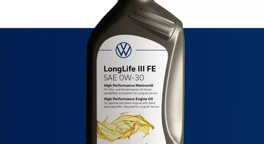 Oryginalny olej VW LongLife III FE 0W-30, produkowany przez Volkswagen, zapewnia wysoką wydajność silników benzynowych i diesla.