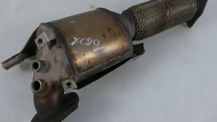 Kiedy wprowadzono DPF w Volvo XC90? Kluczowe informacje i modele