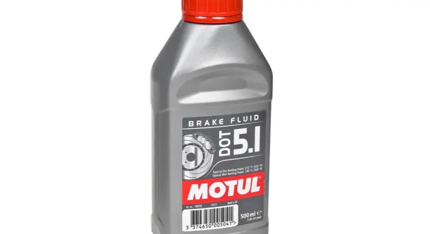 Motul DOT 5.1 – wszystko, co musisz wiedzieć o płynie hamulcowym
